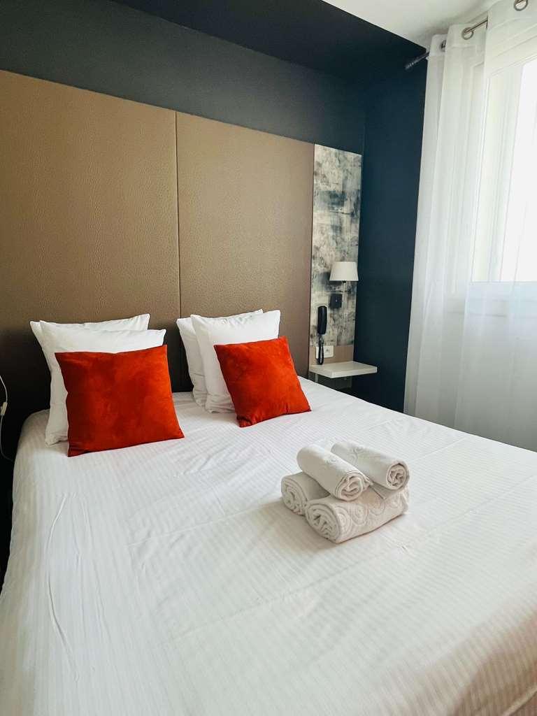 L'Hotel Bristol Caen Phòng bức ảnh